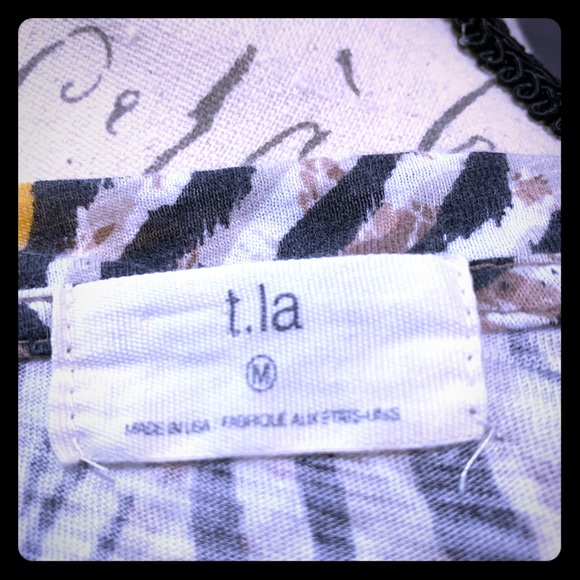 t.la zebra floral shirt - Picture 4 of 4